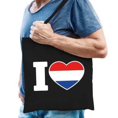 Omdat wij de tasjes zelf importeren, is een katoenen tas bedrukken goedkoop en snel. Zwarte katoenen tas i love holland | Land-versiering.nl