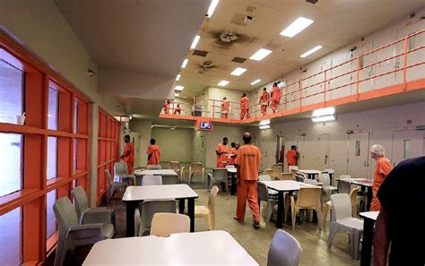 Crowded Jails Feeling The Strain Reports Show The Arkansas Democrat