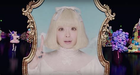 [video] kyary pamyu pamyu lights up the night with an electric light parade in the mv for