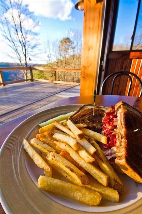 These 9 Restaurants In West Virginia Have Jaw Dropping Views While You