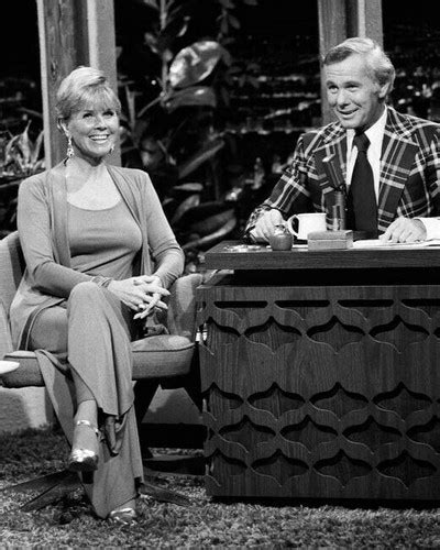 The Tonight Show 1974 Johnny Carson And Guest Doris Day Famous No Bra11x14 Photo The Movie Store