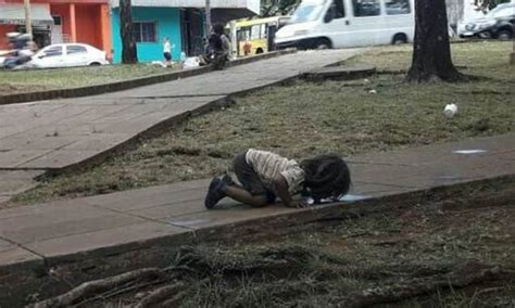 Outrage As Girl Forced To Drink From Puddle In Argentina Daily Mail