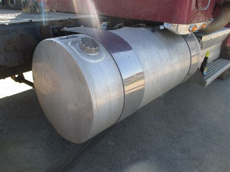 Kenworth T800 Fuel Tank In Morrisville Ny 2281