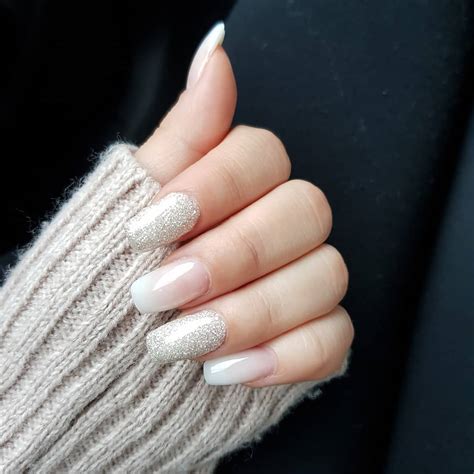 Zu beginn beseitigen sie mit einem nagellackentferner und einem wattebausch nagellackreste von ihren nägeln. Beauty , Fashion & Lifestyle: 1. Gelnägel 2018