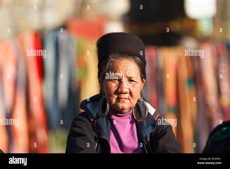 black-hmong-hilltribe-women-market-high-resolution-stock-photography