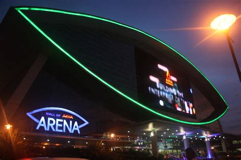 Sm mall of asia arena. LOOK: The biggest LED billboard in the Philippines ...