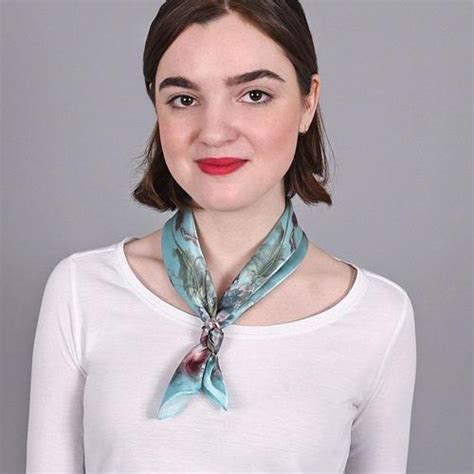 Profitez de grosses économies avec code promo allée du foulard: Allée Du Foulard Carré de soie Piccolo Bellisima Bleu ...