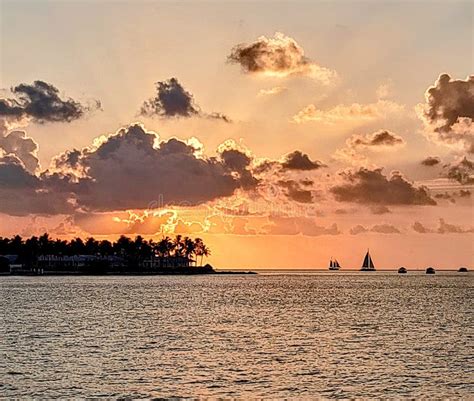 Island Sunset Over Florida Keys Stock Image Image Of Cloud Golden