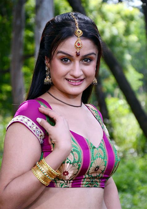 sonia agarwal hot photos sonia agarwal hot navel indian actress wallpapers photos and movie