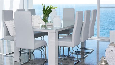 The harvey ellis dining table is large enough for a crowd but, thanks to its gently curved aprons, still graceful. Refreshingly Neat 15 White Dining Sets | Home Design Lover