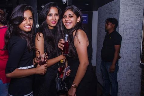 Gather The Squad Heres Every Ladies Night In Kolkata That Has Free Drinks Lbb Kolkata