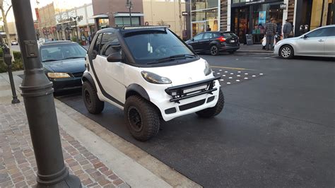 This Smart Car With Big Tires Mildlyinteresting