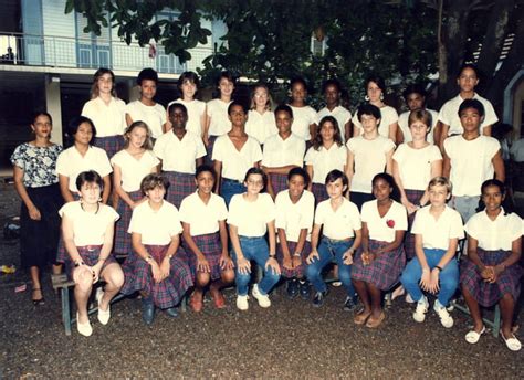 Photo De Classe Classe De 4e B De 1986 Externat Saint Joseph De Cluny