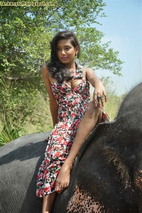 හොර පුසා Arts And Entertainment Online Image Galleries Sri Lankan Models Photos