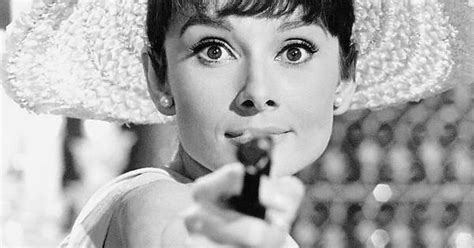 Who Ever Says Audrey Hepburn Is Not Sexy ‿ Imgur