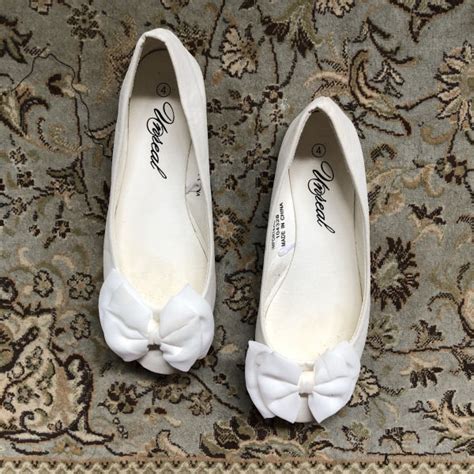 Pre Loved Unreal White Ballet Pumps With Chiffon Bow Artefacts Emporium
