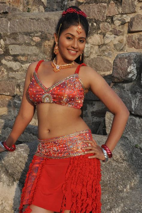 Tamil Actress Anjali Hot Deep Navel Show Photos ~ Actress