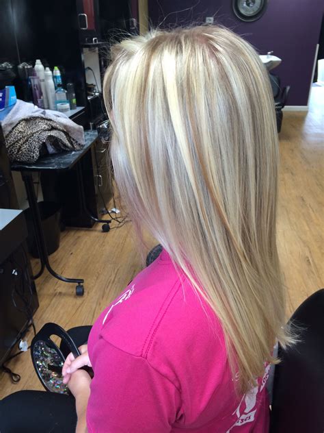 Platinum blonde with lowlights | Hair styles, Low lights hair, Blonde