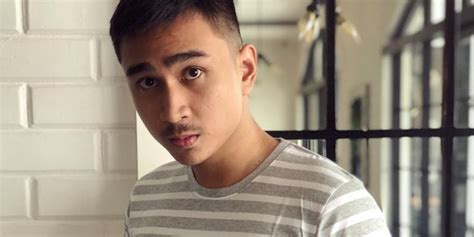 Tapi memang dibalik sebuah perjuangan lahirnya suatu foto keren yang bikin bagus feed instagram kita. Dibalik Perdebatan Kata 'Anjay' Lutfi Agizal, Ternyata Ada Tujuan Mulia | Diadona.id