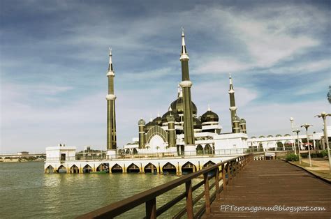 Nama kena bersih gaji masuk bank kerja lebih 6 bulan ada lesen. Jomm Terengganu Selalu...: Masjid Kristal, Kuala Terengganu