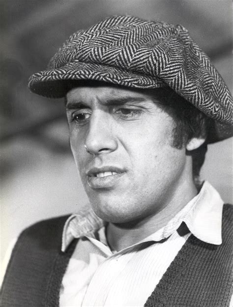 Marco mengoni ospite di adriano celentano a questa è la storia… adrian live, l'iconico show del molleggiato su canale 5. Adriano Celentano