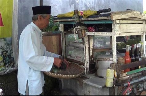 Selepas menghantar permohonan , anda diberi masa 7 hari untuk membuat pengesahan. 41 Tahun Menabung Untuk Pergi Haji, Impian Tukang Bakso ...
