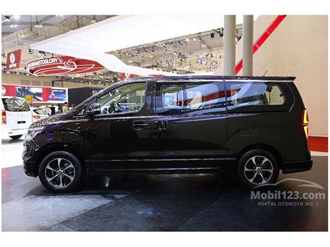Salah satunya dengan tekat bersama, berkolaborasi antar semua pihak untuk berjuang bangkit melawan pandemi. Jual Mobil Hyundai H-1 2018 Royale 2.4 di DKI Jakarta ...