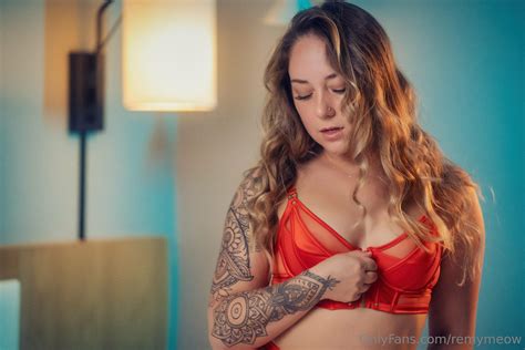 Remy Lacroix Remymeow Nude Onlyfans Leaks Photos Thefappening
