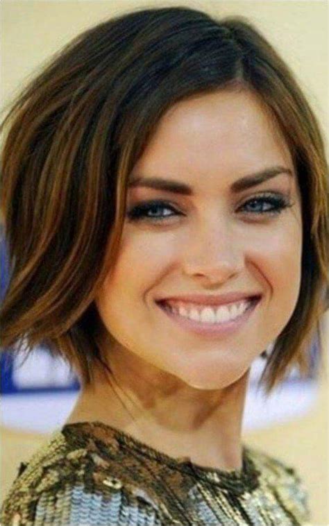 14 Best Short Haircut For Oval Face For Your Inspiration
