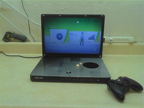 Une Xbox 360 Slim Portable Ultra Fine