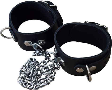 Premium Fesseln Handfesseln Fußfesseln Lederfesseln mit D Ringen verbunden mit Kette BDSM
