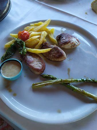 Maybe you would like to learn more about one of these? Restaurante Hotel Restaurant El Muelle de Suances en Suances