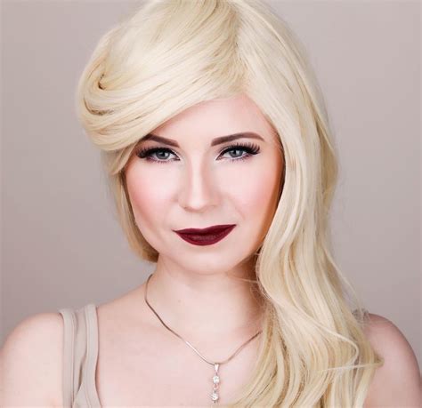 Christina Aguileras Classic Makeup · How To Create A Pin Up Makeup