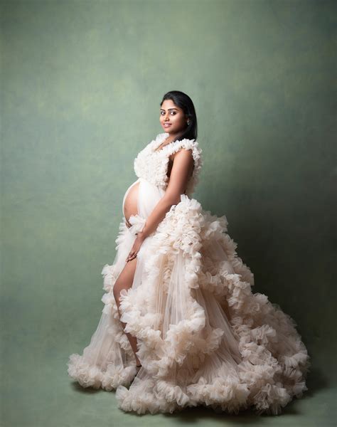 Largest Selection Of Dresses For Maternity Photoshoots At Nemi S London