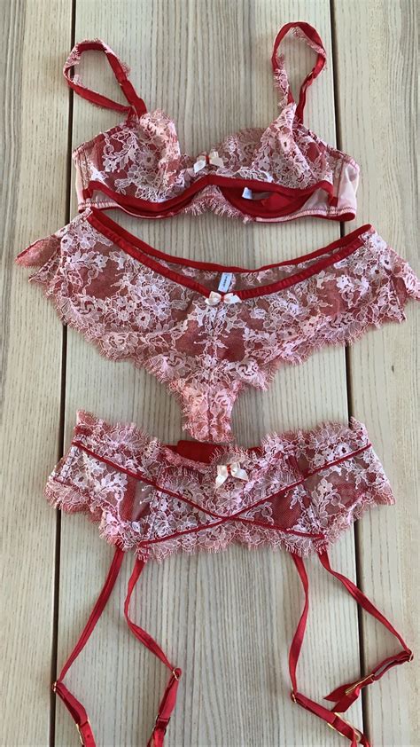 3 Piece Redwhite Lace Lingerie Set 34b8 10 In W3 Ealing For £1500