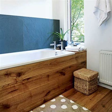 Ein holzwhirlpool ist eine naturbelassene alternative zum klassischen whirlpool. Holzverkleidung für die Badewanne | Badewanne umbauen ...