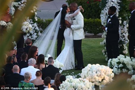 Wags Star Nicole Williams Weds Nfl S Larry English Daily Mail Online