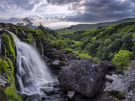 Images Scotland Stirlingshire Nature Waterfalls Stones 1600x1200