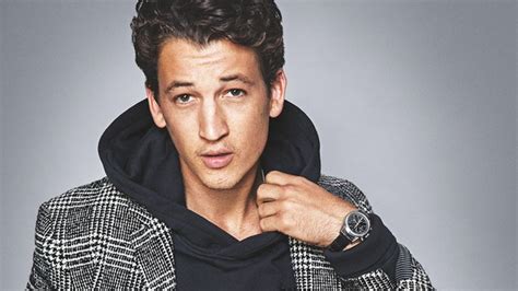 I have a really annoying question, she says. Miles Teller lleva el chándal de vestir como nadie | GQ España