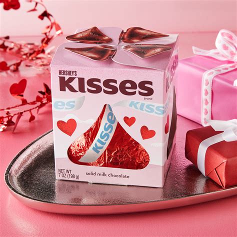 Hershey S Kisses Solid Milk Chocolate Valentine S Day Candy T Box 7 Oz