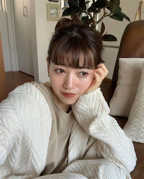 前坂美結さんのインスタグラム写真 前坂美結instagram 「遂に、ずーーっと気にしてた おでこのほくろを除去してきた…🥺 エスビューティークリニックの dr y yumi