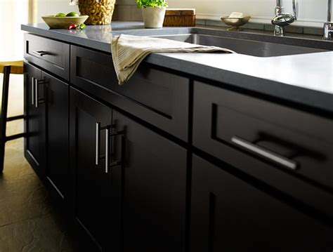 Black Kitchen Cabinet Hardware Decor Ideas