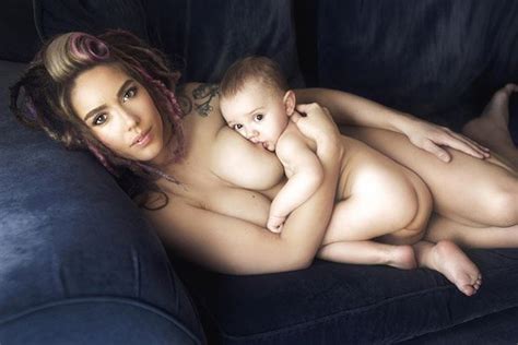 Naked Breastfeeding Pictures