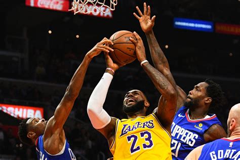 Los angeles clippers vs los angeles lakers comparison. The Clippers Might Steal the Lakers' Spotlight yet Again