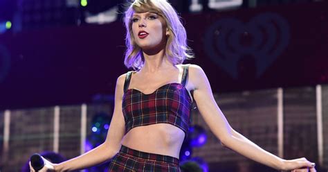 Pilot Killed In Crash Wrote Letters To Taylor Swift That Had Flavor Of