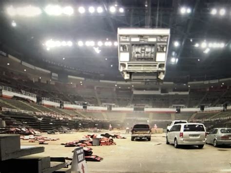 Amazing Interior Video Footage Of Joe Louis Arena During Demolition Detroit Sports Nation