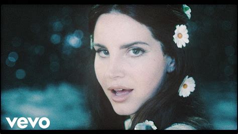 lana del rey love ropa moda marca look y estilo spotern