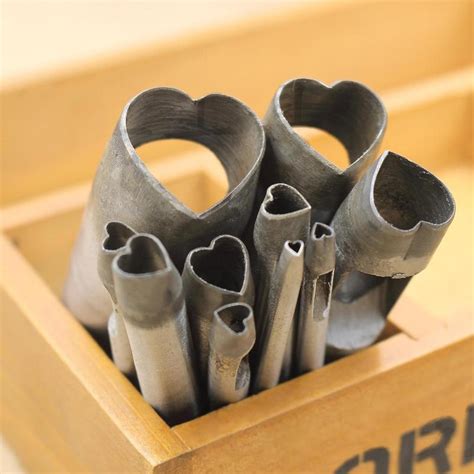 New 10pcs Diy Leather Punch Heart Shape Punches Leather Craft Tool Hole