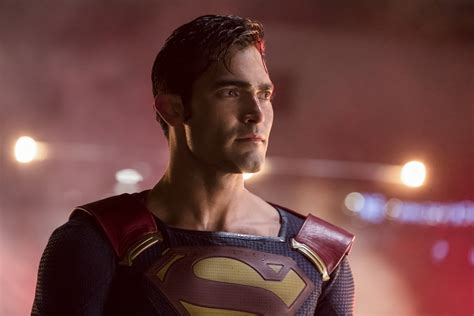 Tyler Hoechlin As Clark Kentsuperman In Supergirl Nevertheless She