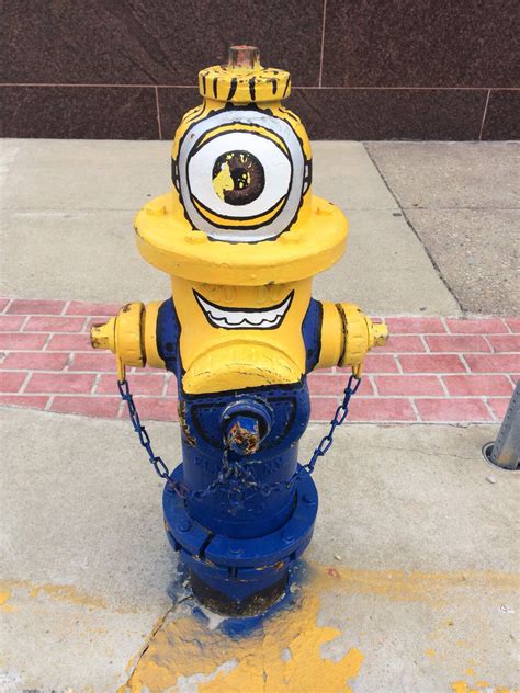 Minion Fire Hydrant So Awesome Manualidades